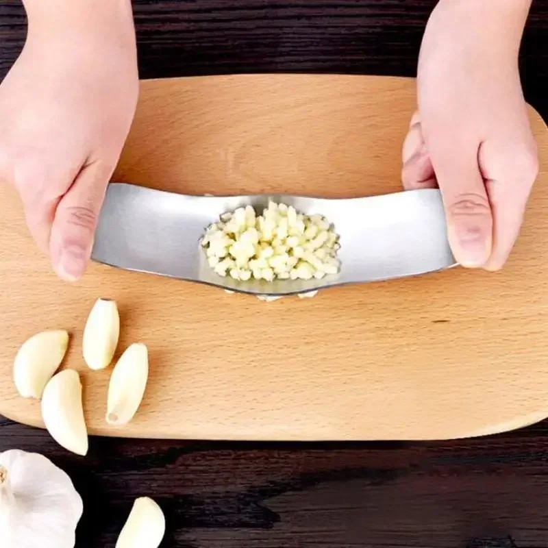 Stainless Steel Garlic Press Mincer Pro Easy Crush Garlic Crusher Kitchen Tool 2