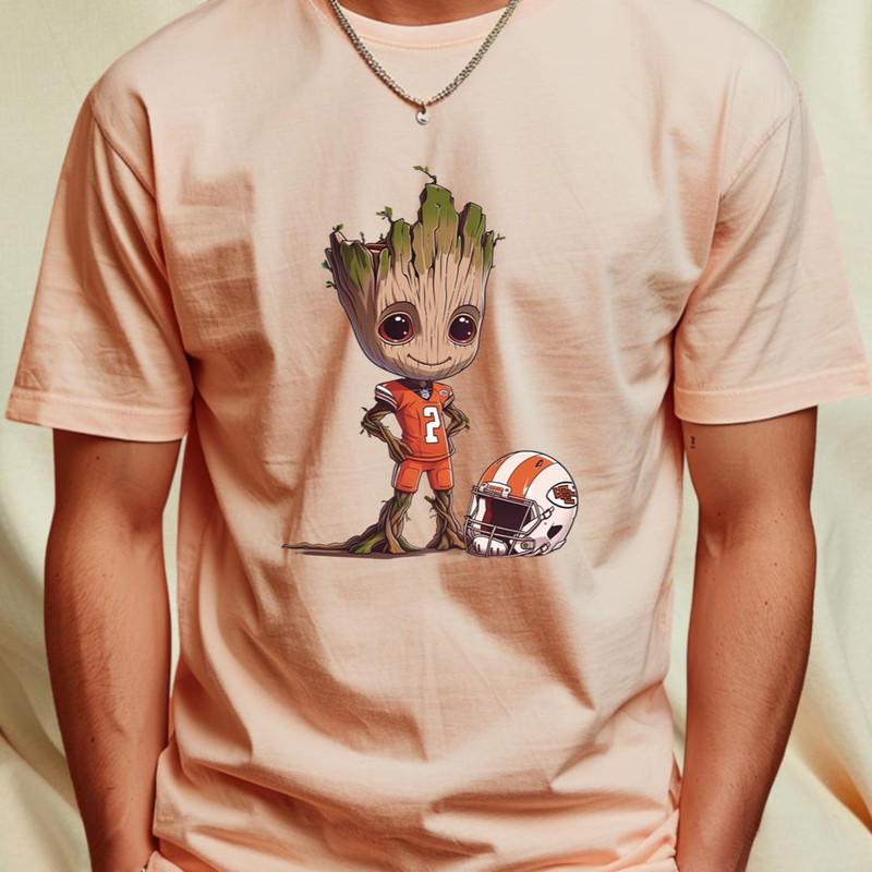 Groot Vs Chiefs Logo (170)_T-Shirt_File PNG.jpg