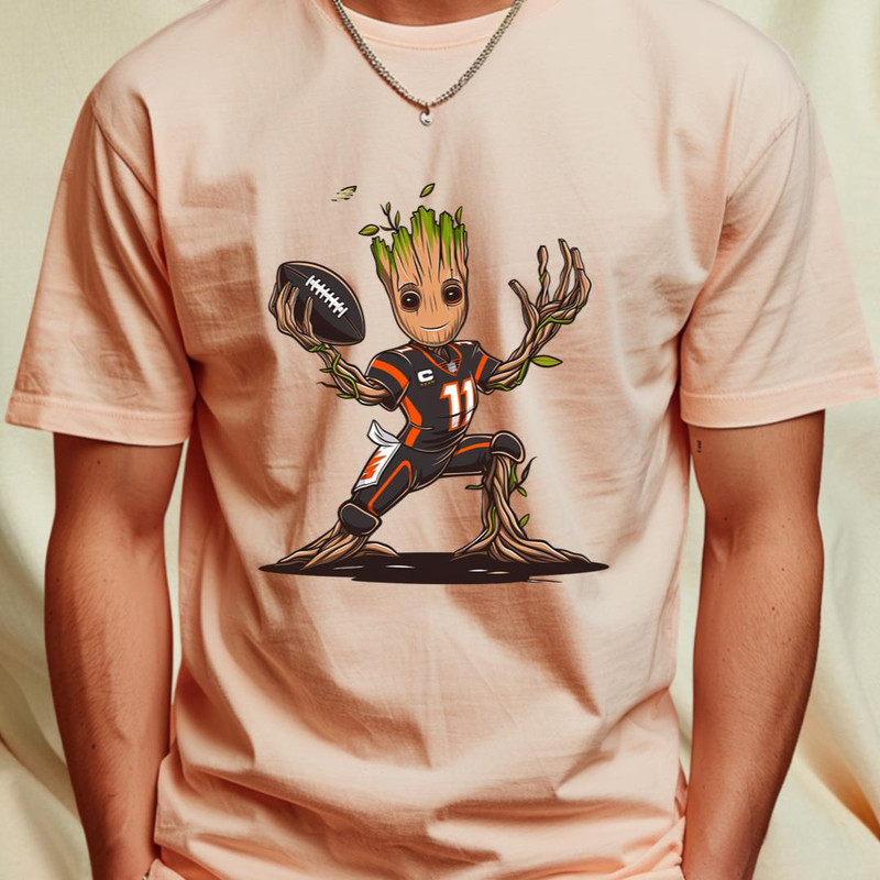 Groot Vs Chiefs Logo (215)_T-Shirt_File PNG.jpg