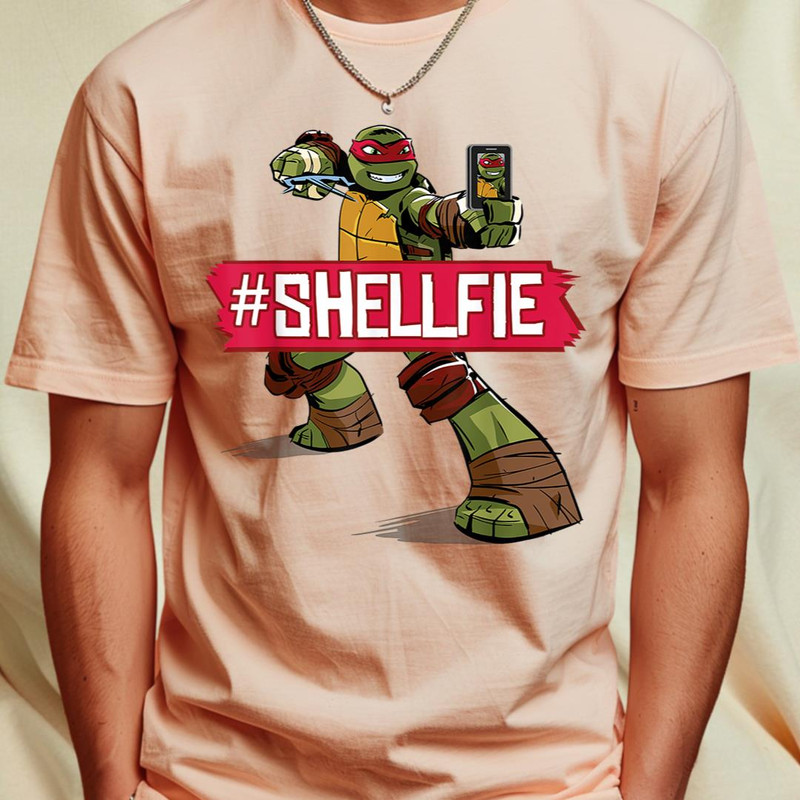 Teenage Mutant Ninja Turtles Raphael Selfie T-Shirt T-Shirt 361_T-Shirt_File PNG.jpg