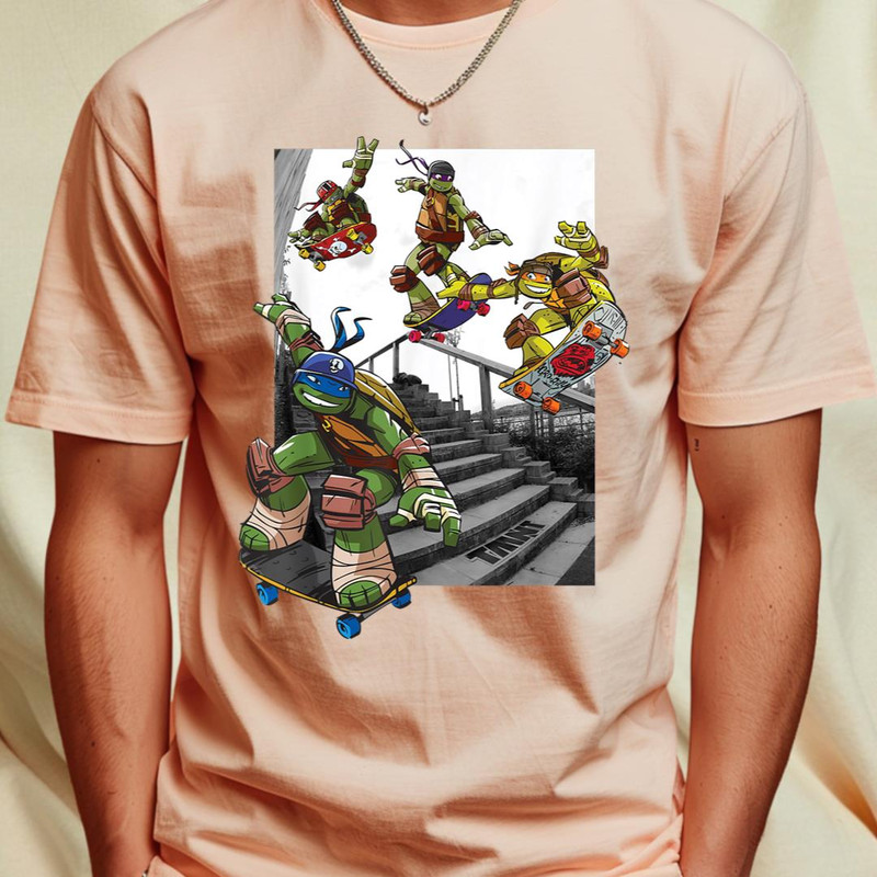 Teenage Mutant Ninja Turtles Skateboarding Crew T-Shirt T-Shirt 291_T-Shirt_File PNG.jpg