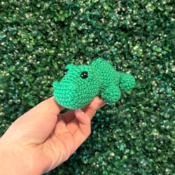 no-sew crochet pattern: chompers the crocodile/alligator