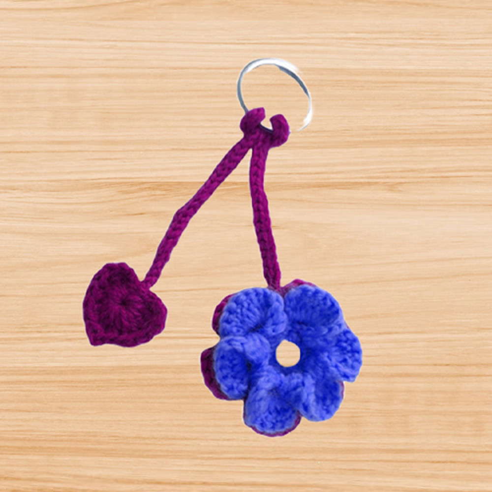 Crochet 3D Flower Keychain Pattern 3