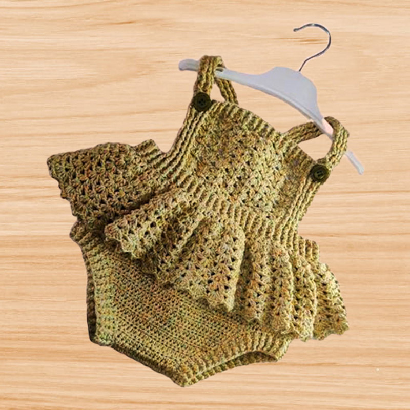 Crochet baby jumpsuit pattern