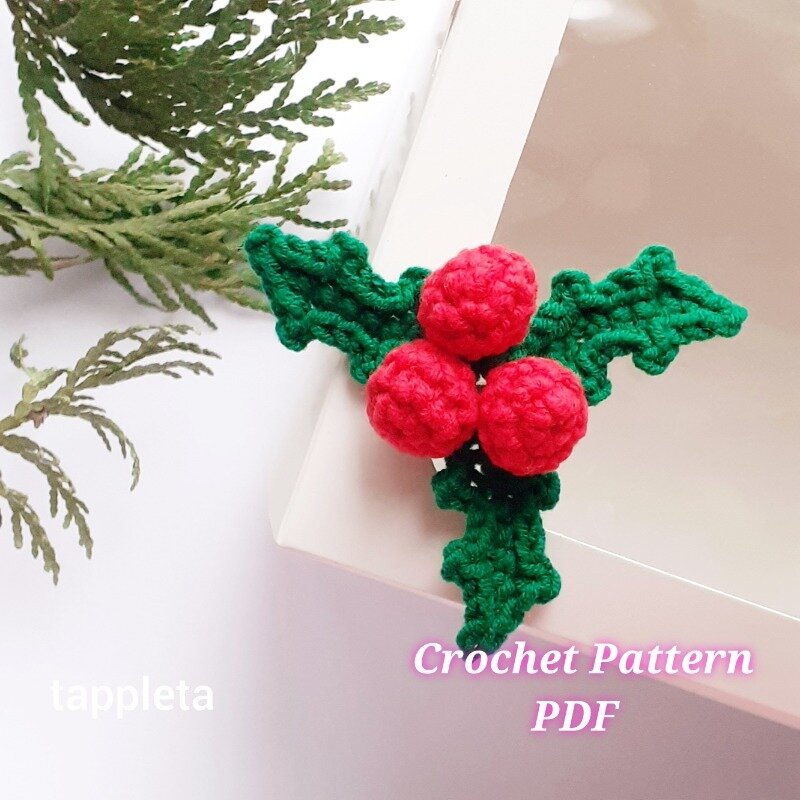 Holly Berry Ornament Crochet Pattern Crochet Christmas Appliquie Holly Leaf Christmas Home Decorati 0