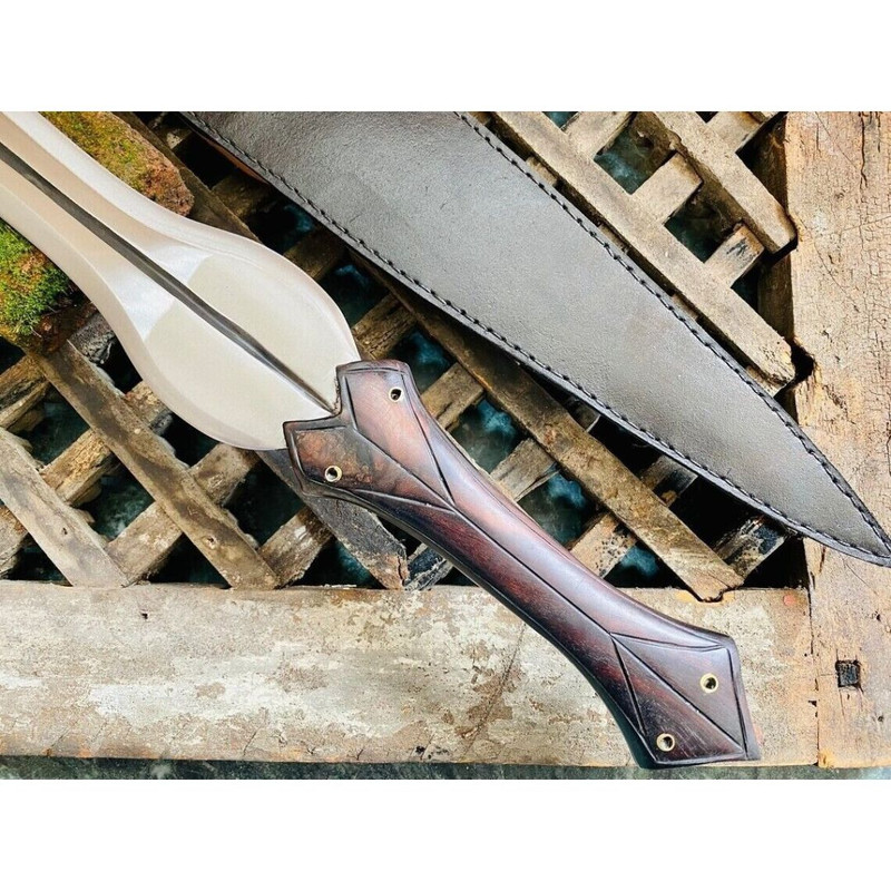 Full Tang Custom Handmade Sword D2 Tool Steel Survival Sword Double Edged Viking (8).jpg