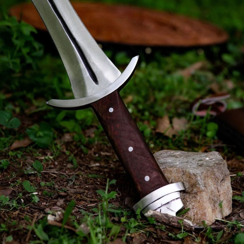 Handmade Sword D2 Steel Viking Sword Hunting Unique Sword Survival Double Edged (1).jpg