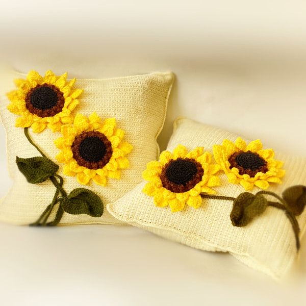 realistic_crochet_sunflower.jpg