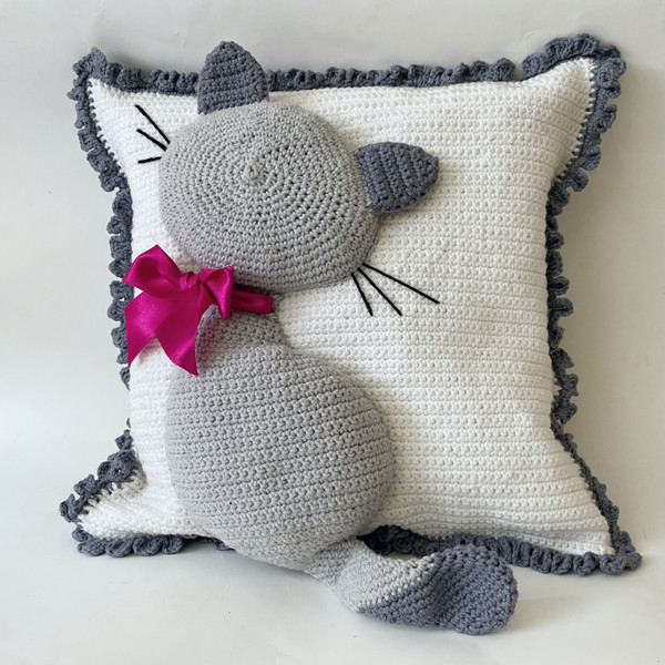 crochet cat_pillow-cushion case.jpg