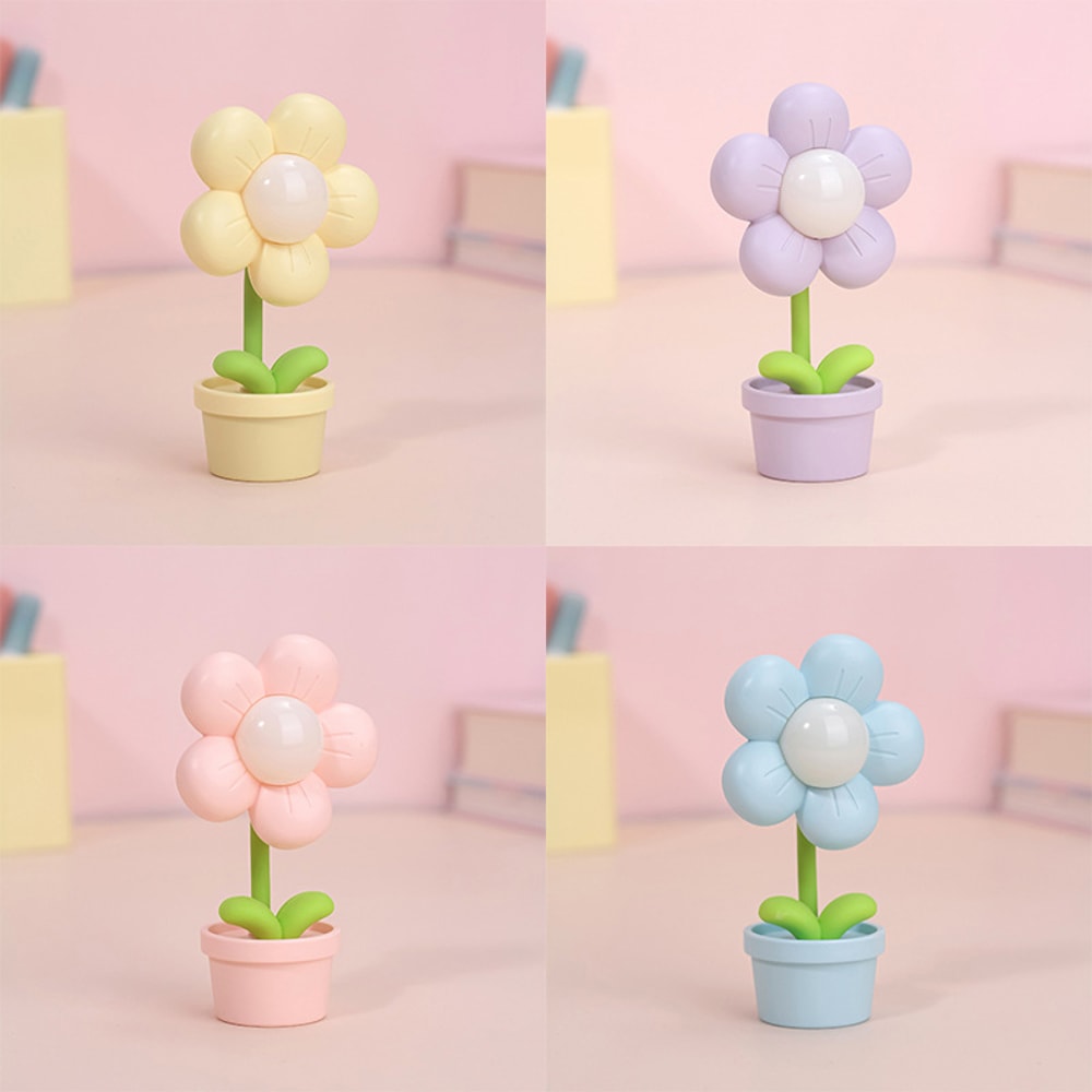 Small Table Lamp, Mini LED Flower Night Light, Cute Desktop Ornament for Kids