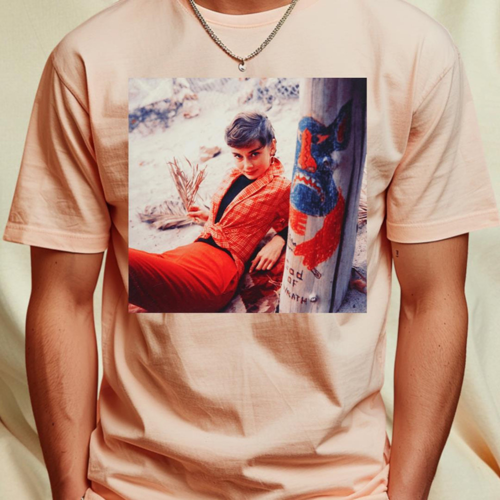 Audrey Hepburn In Red T-Shirt_T-Shirt_File PNG.jpg