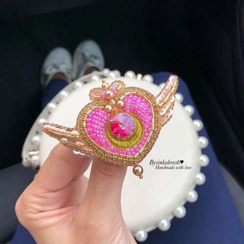 Sailor moon brooch/handmade brooch/handmade jewelry/anime/sailormoon/gift for her