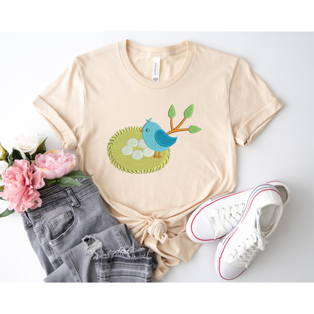 Sparrow with nest tshirt image.png