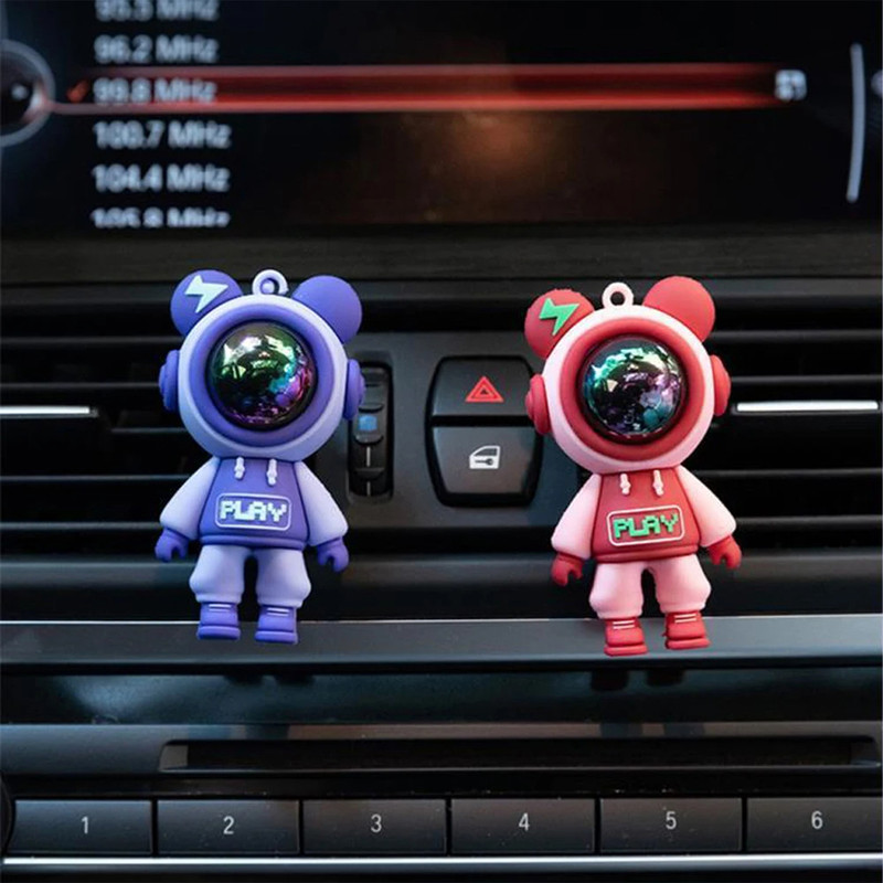 Astronaut Car Air Freshener Cute Figurines Decoration Aromatherapy Perfume Diffuser For Car Interio 2