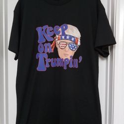 Keep on Trumpin' Graphic Print T-Shirt
