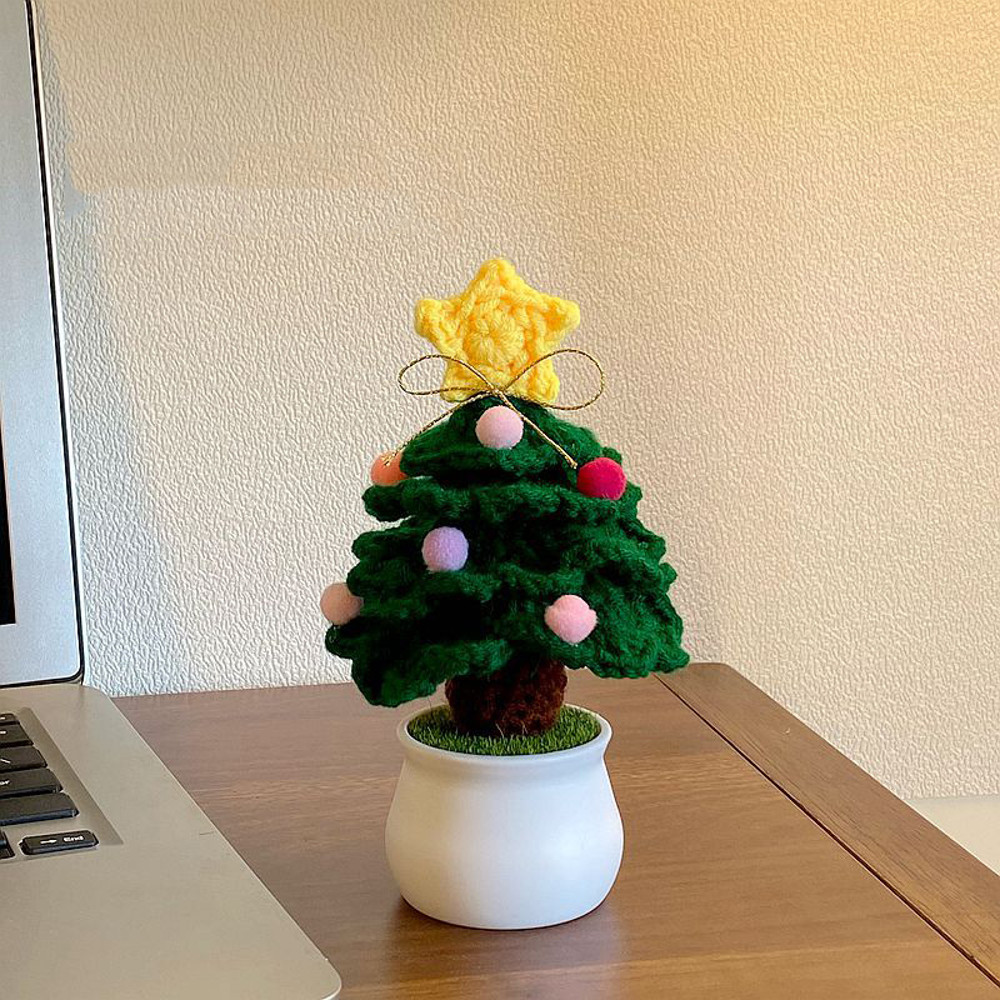 Mini Crochet Xmas Tree, Handmade Cotton Yarn Knitted Christmas Tree Ornament for Living Room Decoration
