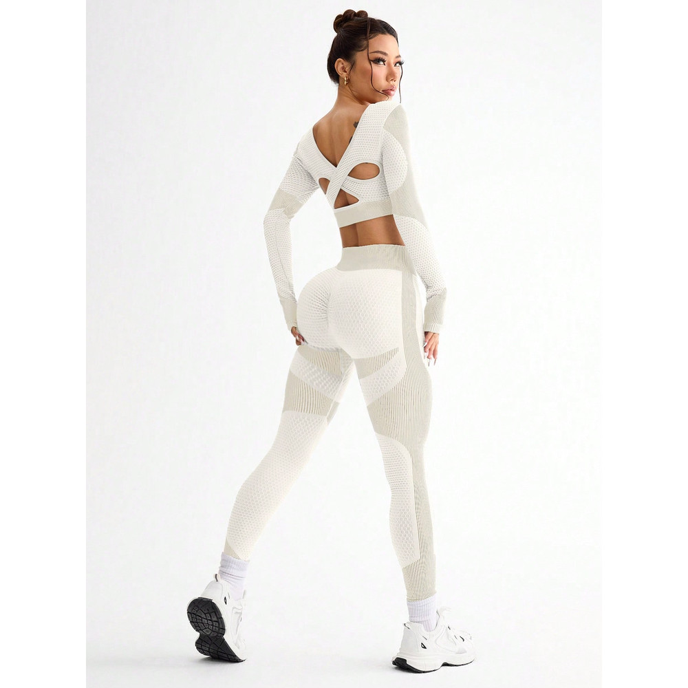 Breathable Seamless Yoga Suit New Sports Tight Running Women Fitness Outdoor Suit 2