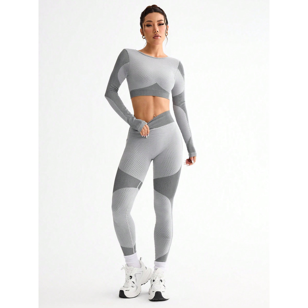 Breathable Seamless Yoga Suit New Sports Tight Running Women Fitness Outdoor Suit 0