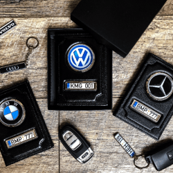 personalized leather card holder for driver license with a car make and any country number plate