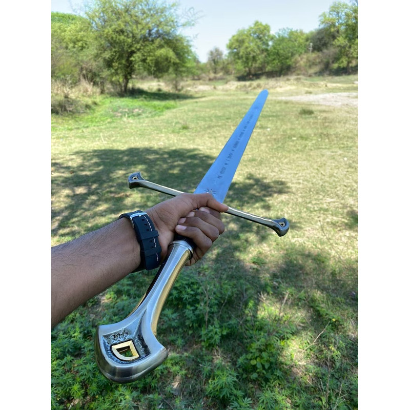 ANDURIL Sword Of Strider 1