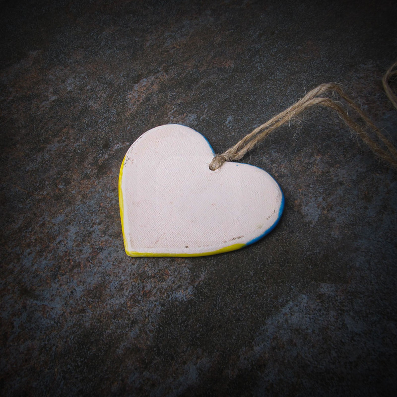 Ceramic Heart Shaped Necklace Pendantceramic Yellow Blue Heart Necklacehandmade Ceramic Heart Jewel 5