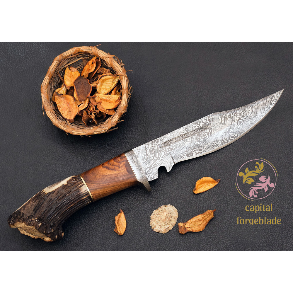 Damascus Steel knife.jpg