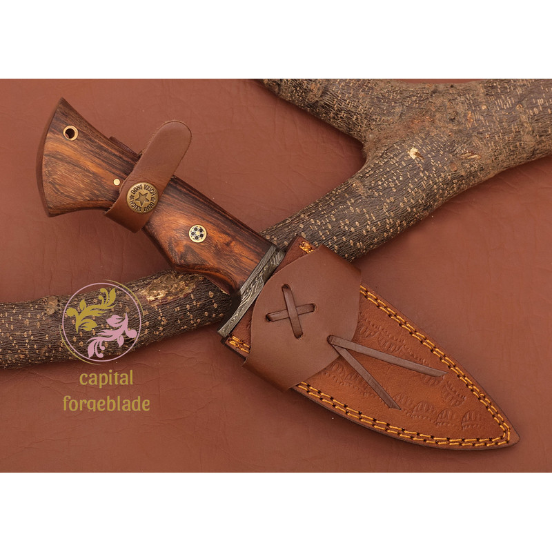 Knife with Sheath.jpg