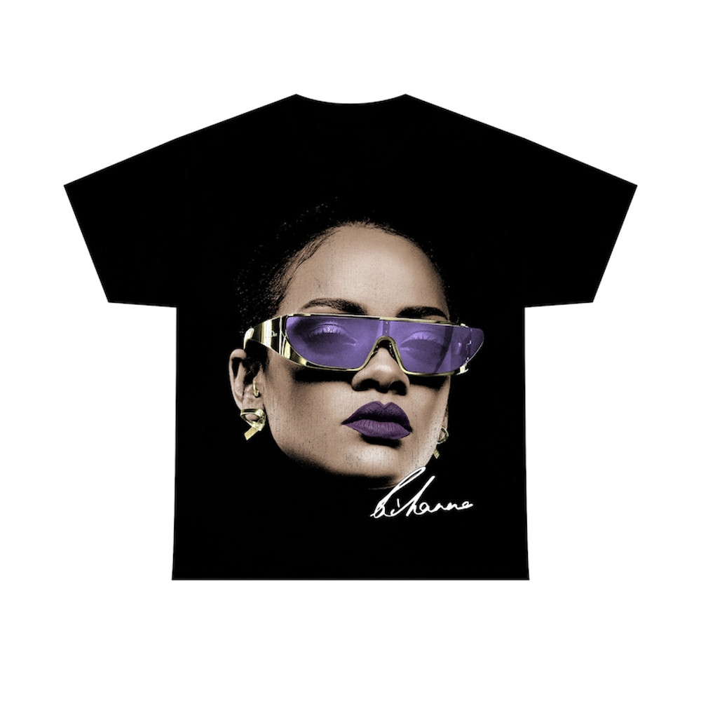 RIHANNA T-SHIRT  Rare Concert Merch Rap Tee  Hip Hop Graphic Tour Rap Style Rihanna Drake Travis Scott Type1.jpg