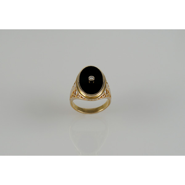 yellowgold-ring-black-onyx-diamond-valentinsjewellery-1.jpg