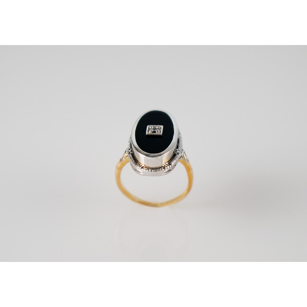white-yellow-gold-ring-black-onyx-diamond-valentinsjewellery-1.jpg