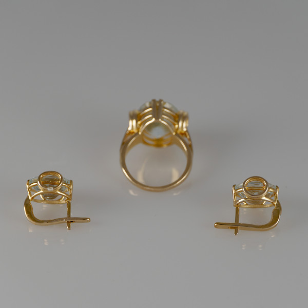 yelow-gold-set-diamonds-aquamarine-valentinsjewellery-10.JPG