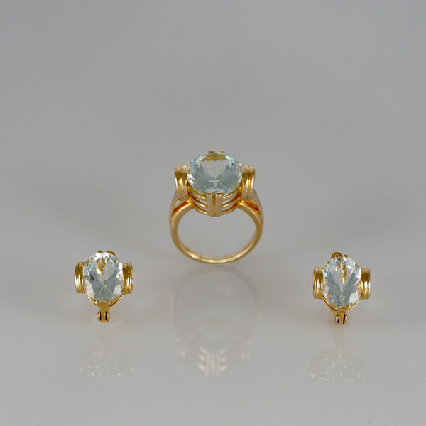 yelow-gold-set-diamonds-aquamarine-valentinsjewellery-5.JPG