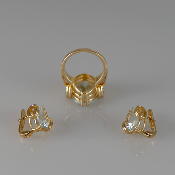 yelow-gold-set-diamonds-aquamarine-valentinsjewellery-8.JPG