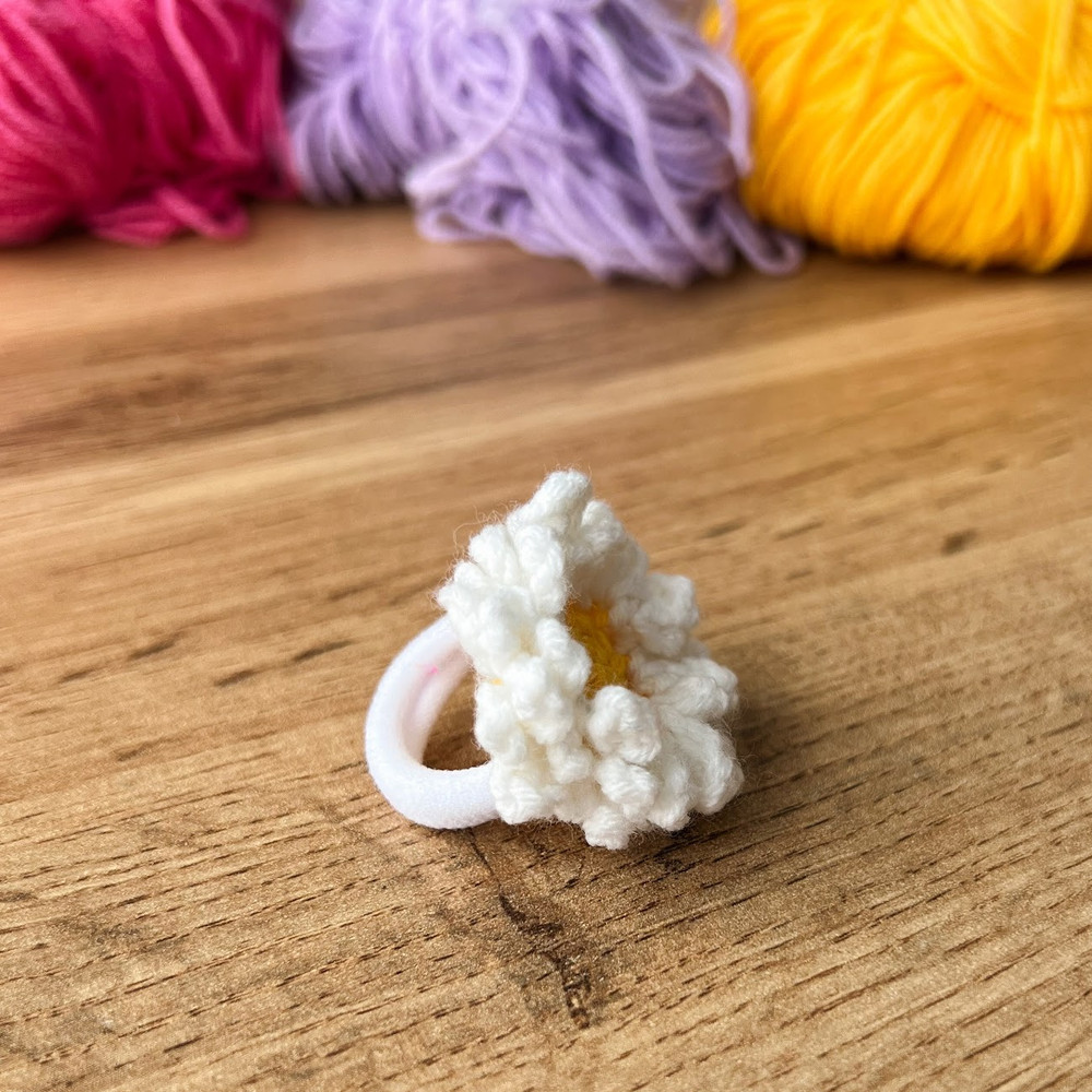DAISY SCRUNCHIES.jpg