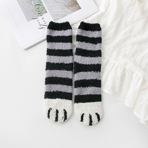 Cute Fuzzy Cat Claws Socks (9).jpg