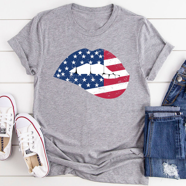 American Flag Lips T-Shirt (3).jpg