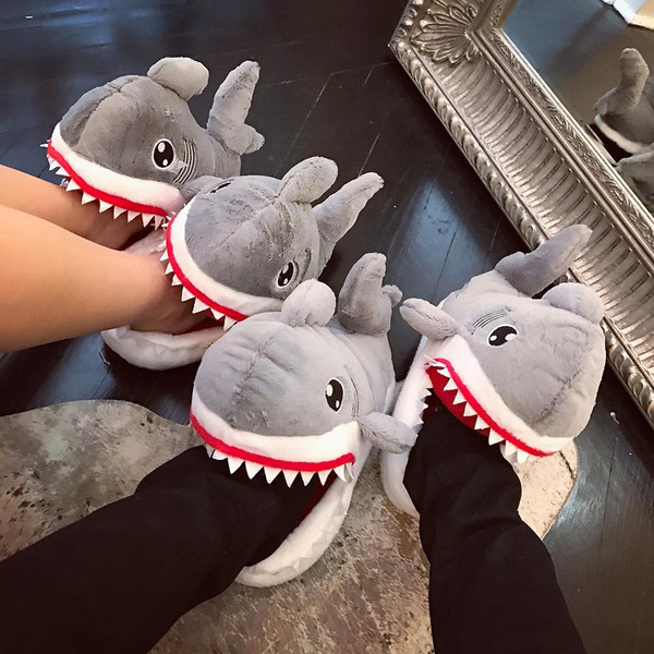 Shark Slippers 0.jpg