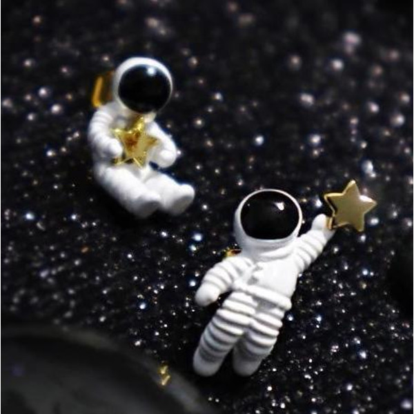 Astronaut Earrings.jpg