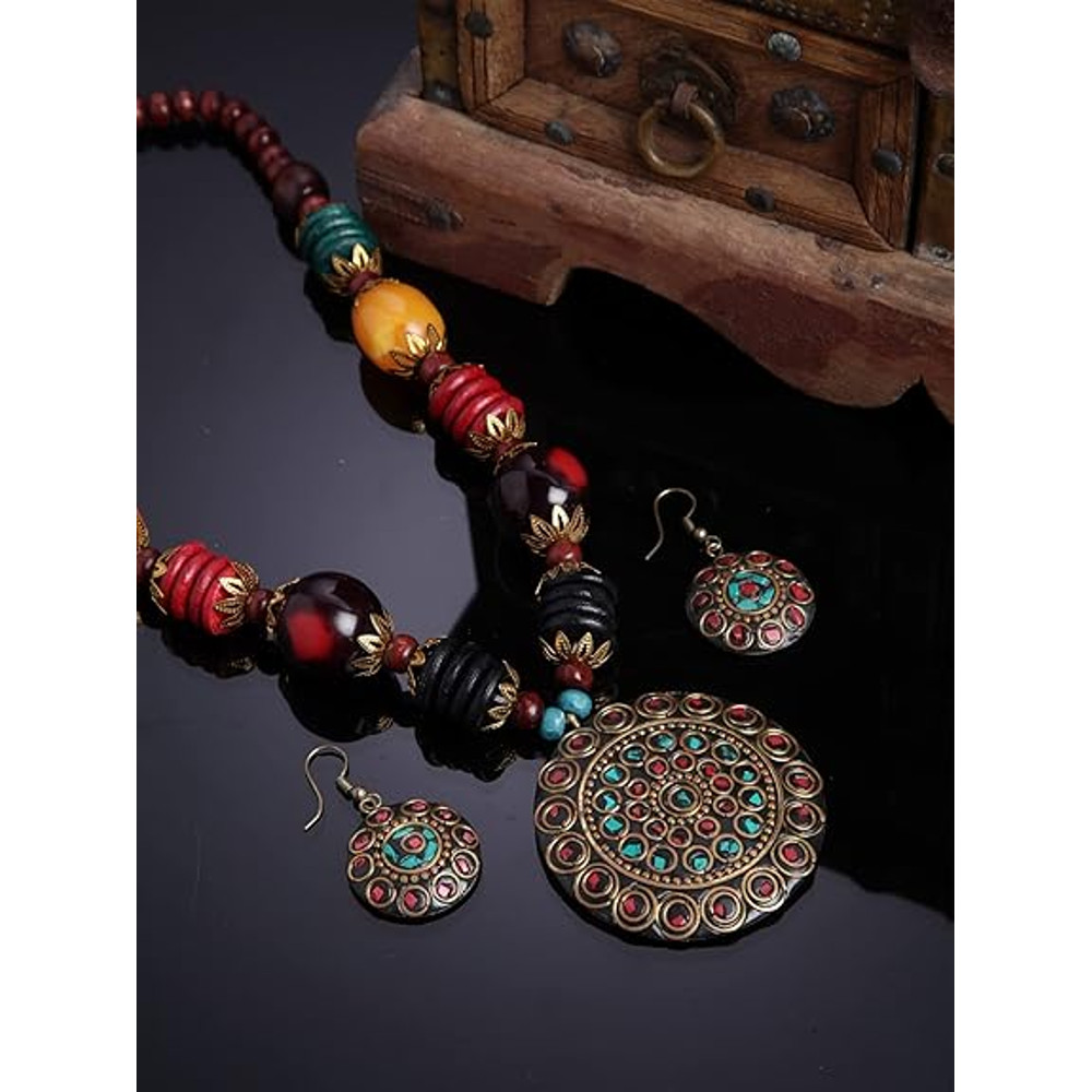 Latest Stylish Traditional Tibetan Pendant Necklace Jewellery Set For Women 4