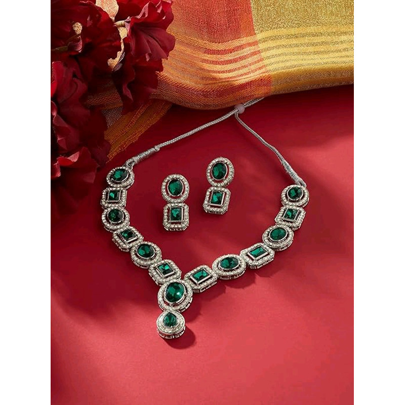 New Green Stones Dazzling Austrian Diamonds Embellished Necklace Earring Set For Women 2