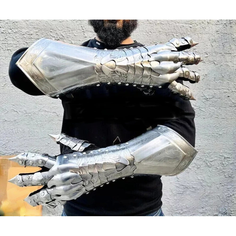 Pair Of Medieval Nazgul Gloves Fantasy Larp Gauntlets Gloves Fully Functional Gauntlets Armor 1