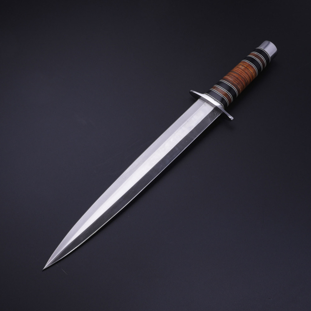 Custom Handmade Beautiful Hunting Dagger Knife With D2 Steel Blade  Leather Sheath 1