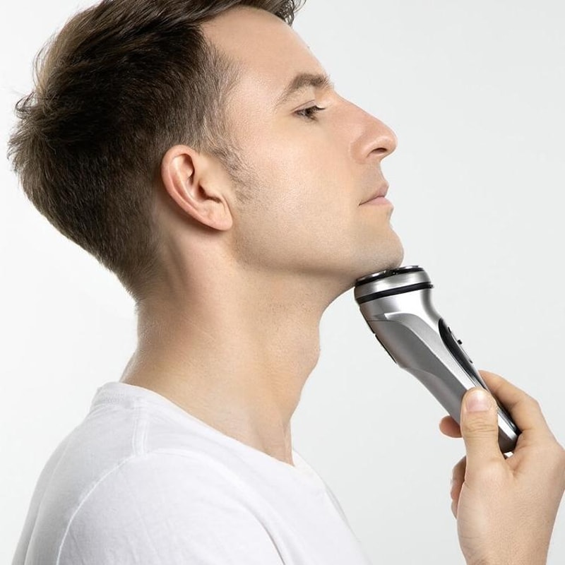 Waterproof Triple Rotary Electric Shaver For Men Rechargeable With Beard Trimmer 9