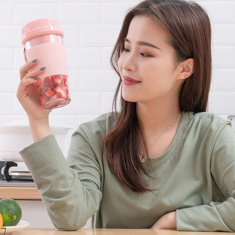 Portable Blender USB Rechargeable Mini Fruit Juicer Cup 7