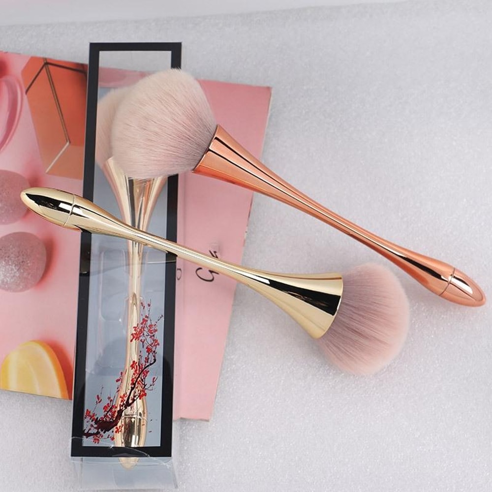 Large Round Head Synthetic Makeup Brush For Powder Blush And Smooth Blending 8