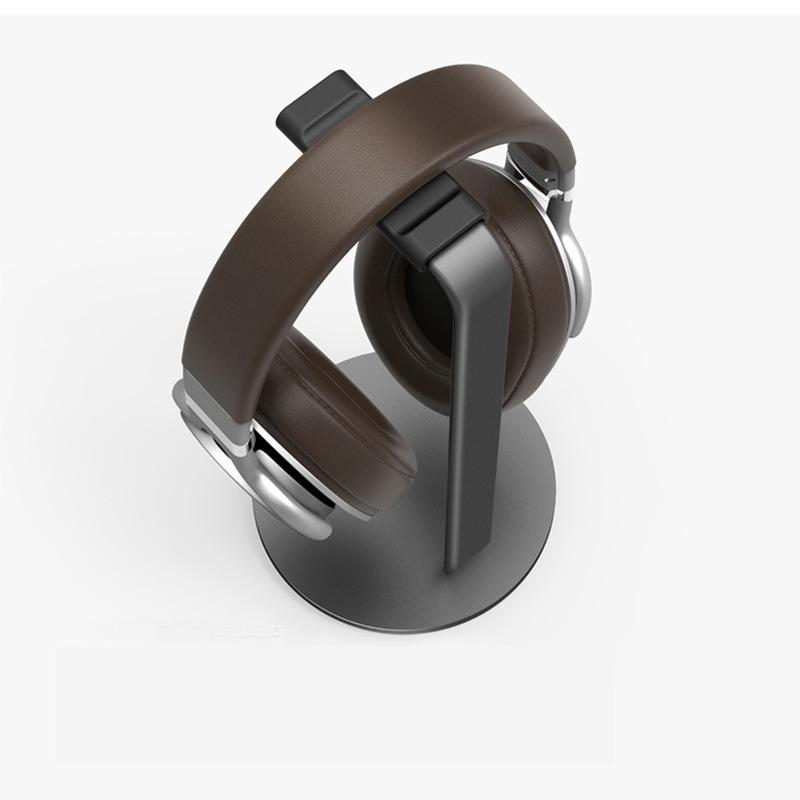 Sleek Aluminum Headphone Holder Stand with Silicone Pad for Desk and Gaming Headsets