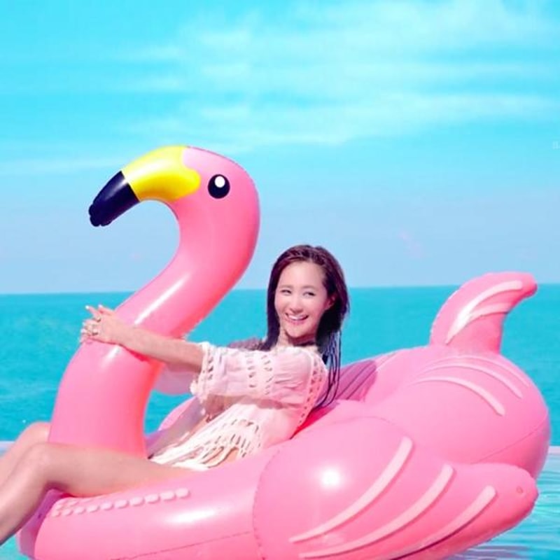 Giant Inflatable Flamingo Pool Float And Swim Ring For Summer Water Fun 3