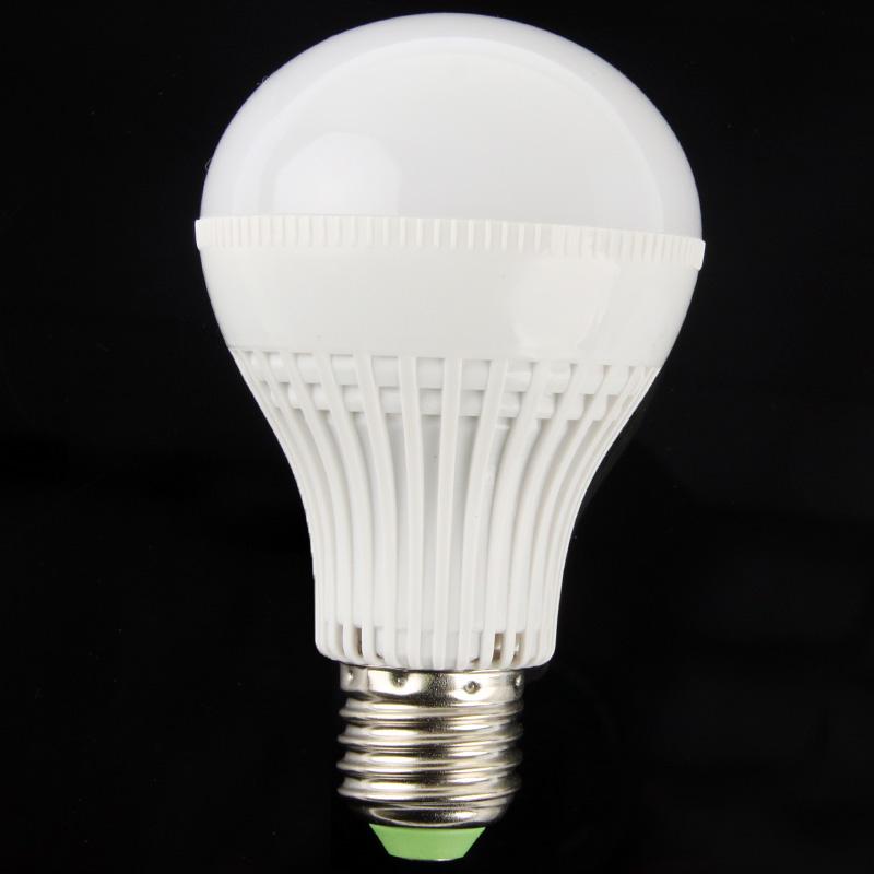 Premium Warm White E27 LED Bulb 7W Energy Saving LED Light Bulb 3