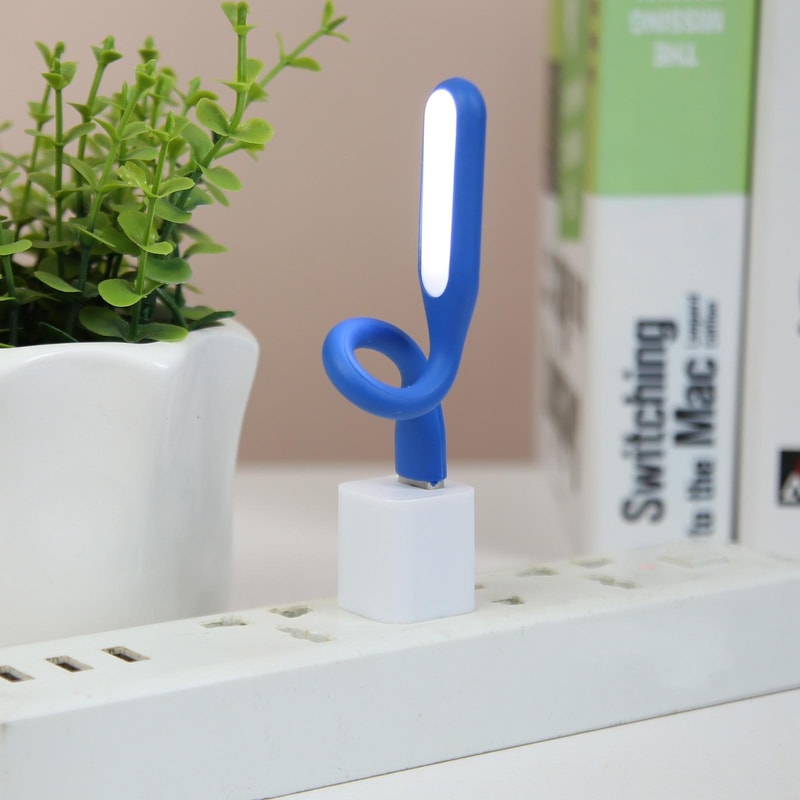 Adjustable USB LED Reading Light With Flexible Neck And US Adapter 4