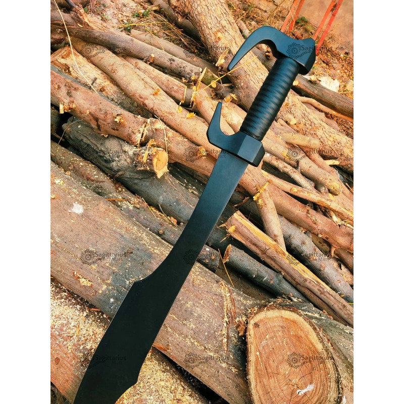 The 300s Legacy A High Carbon Steel Spartan Blade 1